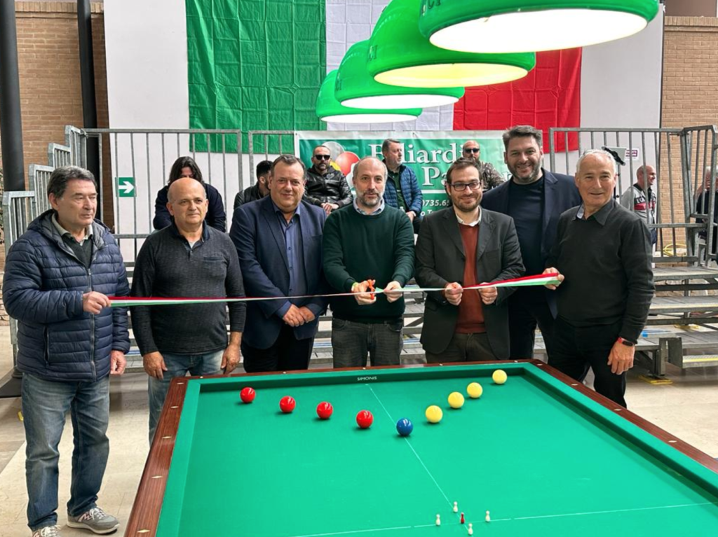 Biliardo, Fermo protagonista con un mese di gare e atleti da tutta